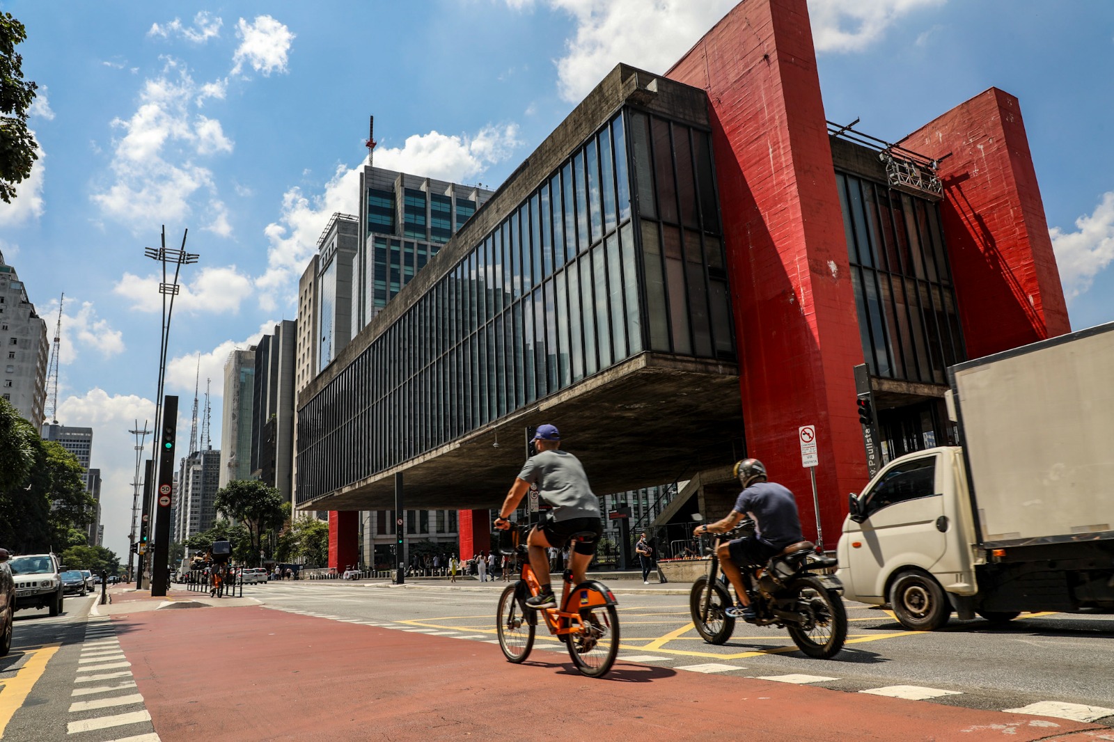 São Paulo marca 472 anos com atos oficiais e programação cultural