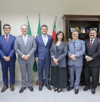 Ministério Público e Unifor avançam em ações conjuntas para formação acadêmica