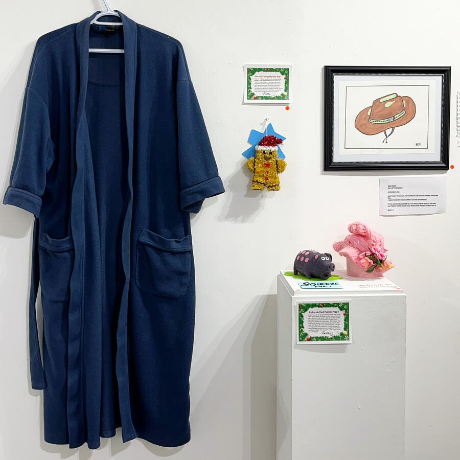 Museum Of Bad Gifts (2)