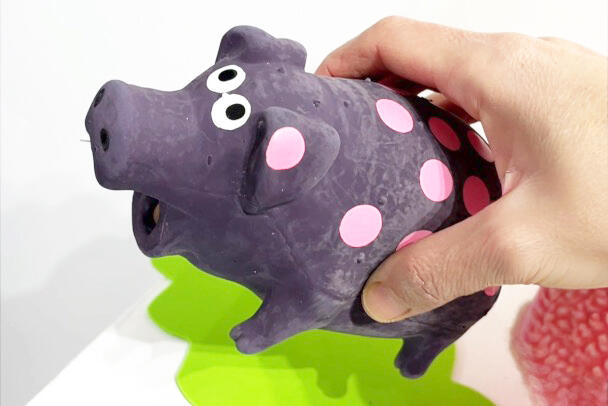 Museum Of Bad Gifts (5)