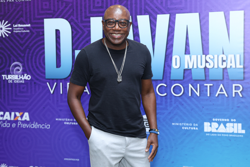 Reestreia "djavan O Musical Vidas Para Contar"