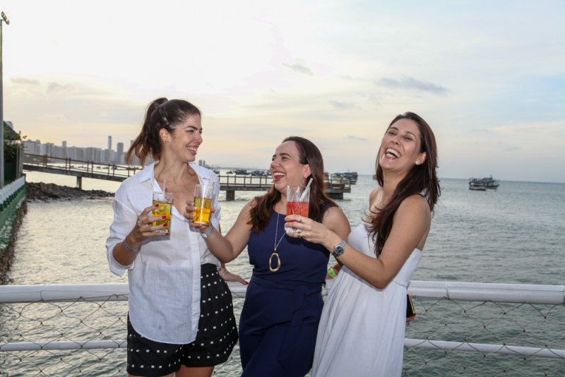 Música e pôr do sol - Em clima de descontração, Iate Clube de Fortaleza promove o primeiro Sunset de 2026