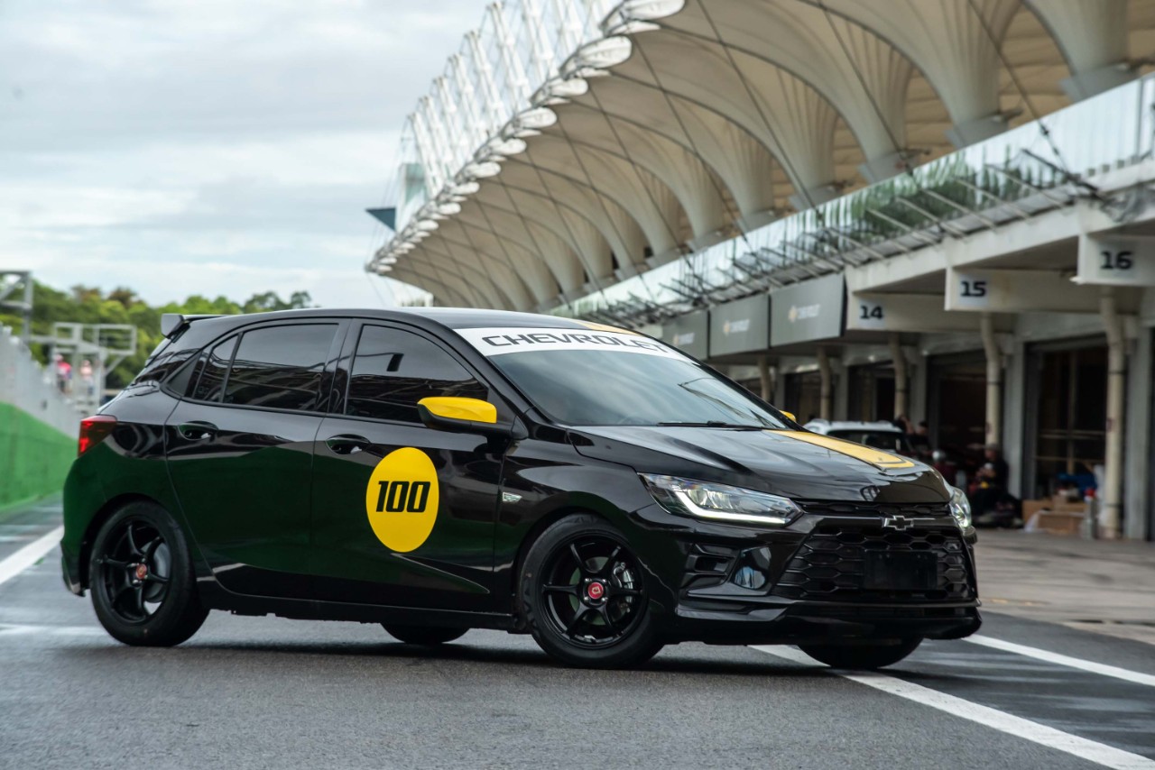 Projetado para as pistas, Novo Onix Track Day fecha as celebrações do centenário da Chevrolet