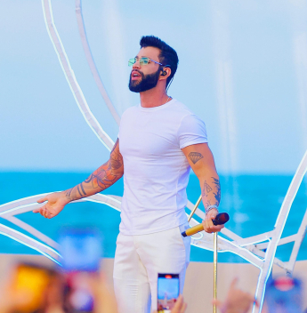 Gusttavo Lima leva o “Paraíso Particular Sunset” ao Beach Park em edição especial