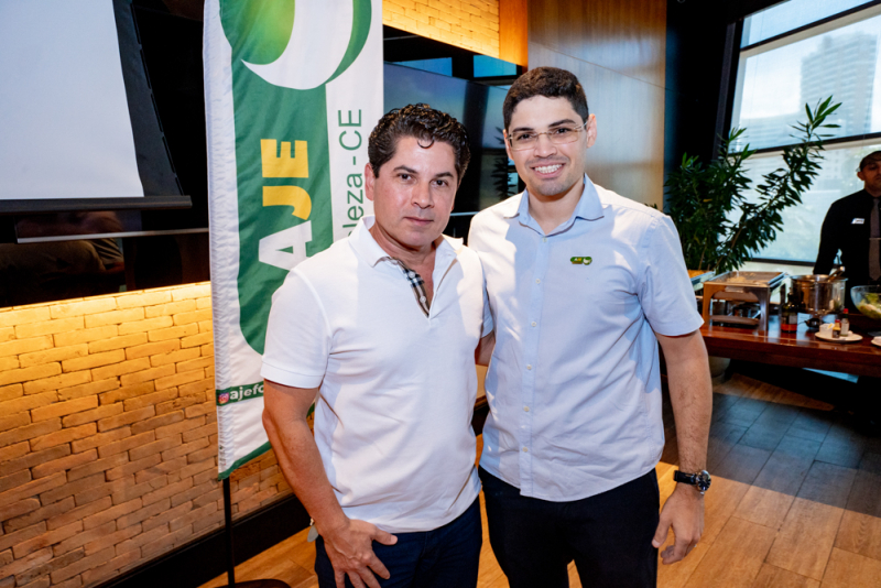 Círculo Empresarial - Educação e tecnologia pautam almoço da AJE Fortaleza com Tales de Sá Cavalcante