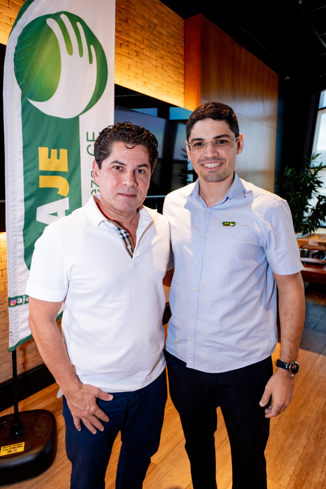 Pompeu Vasconcelos E Tiago Guimarães (2)