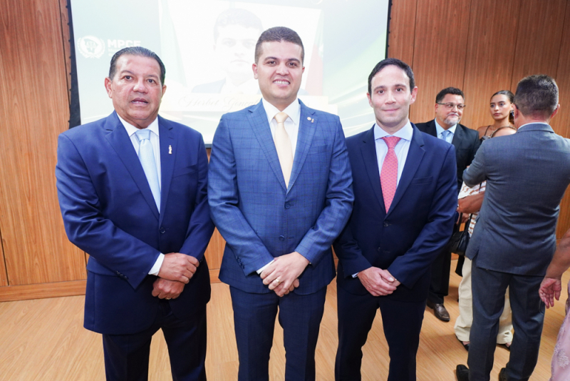 Biênio 2026-2027 - Com presença de autoridades dos três Poderes, Herbet Gonçalves Santos assume a Procuradoria-Geral de Justiça do Ceará