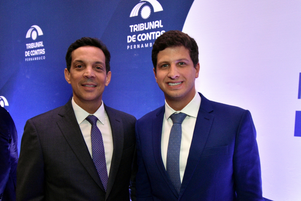 Posse no TCE-PE reúne principais lideranças do estado e autoridades federais