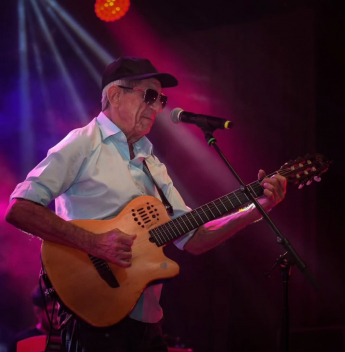 Fagner abre o ano musical do Cineteatro São Luiz com o show “Muito Amor”