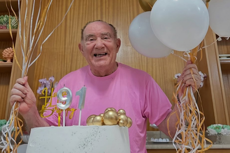 Renato Aragão completa 91 anos e celebração familiar ganha destaque nas redes