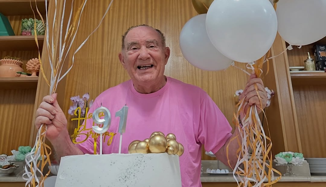 Renato Aragão completa 91 anos e celebração familiar ganha destaque nas redes