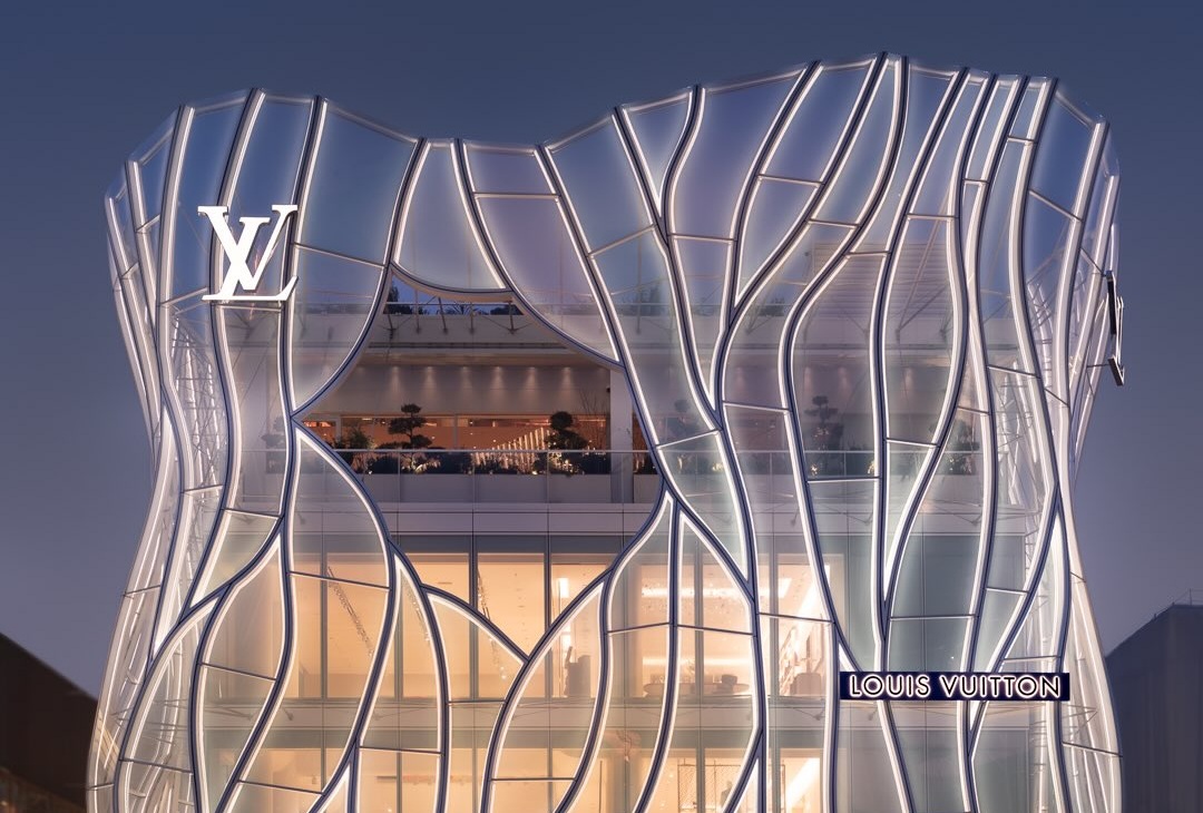 Fachada inspirada em pedras Taihu marca nova flagship da Louis Vuitton em Pequim