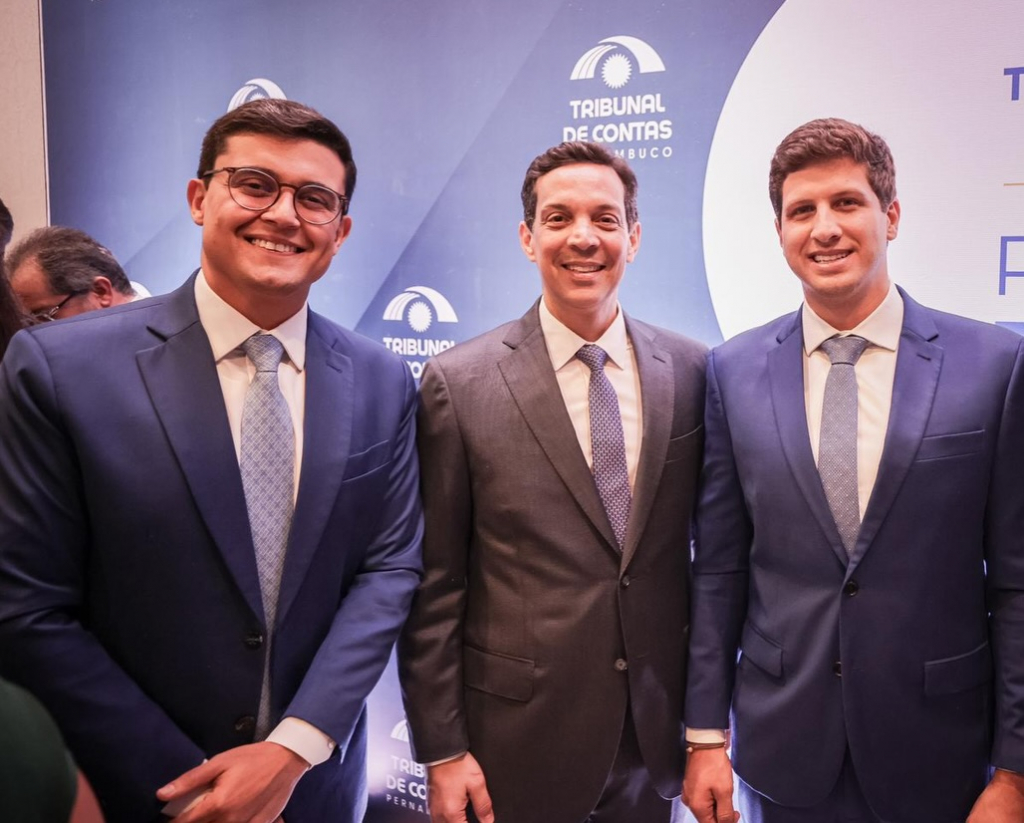 Saveclip.app 616435855 18560273701031018 777927521501344278 N