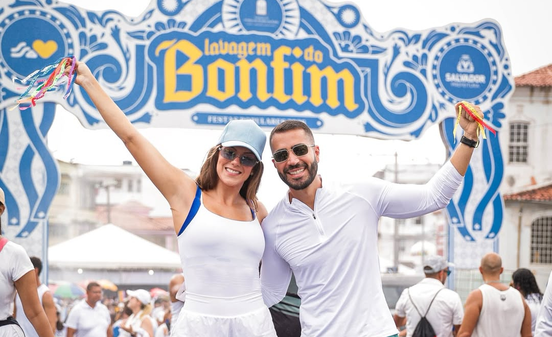 Rafa Marques e Paty Guerra celebram a fé juntos na Lavagem do Bonfim