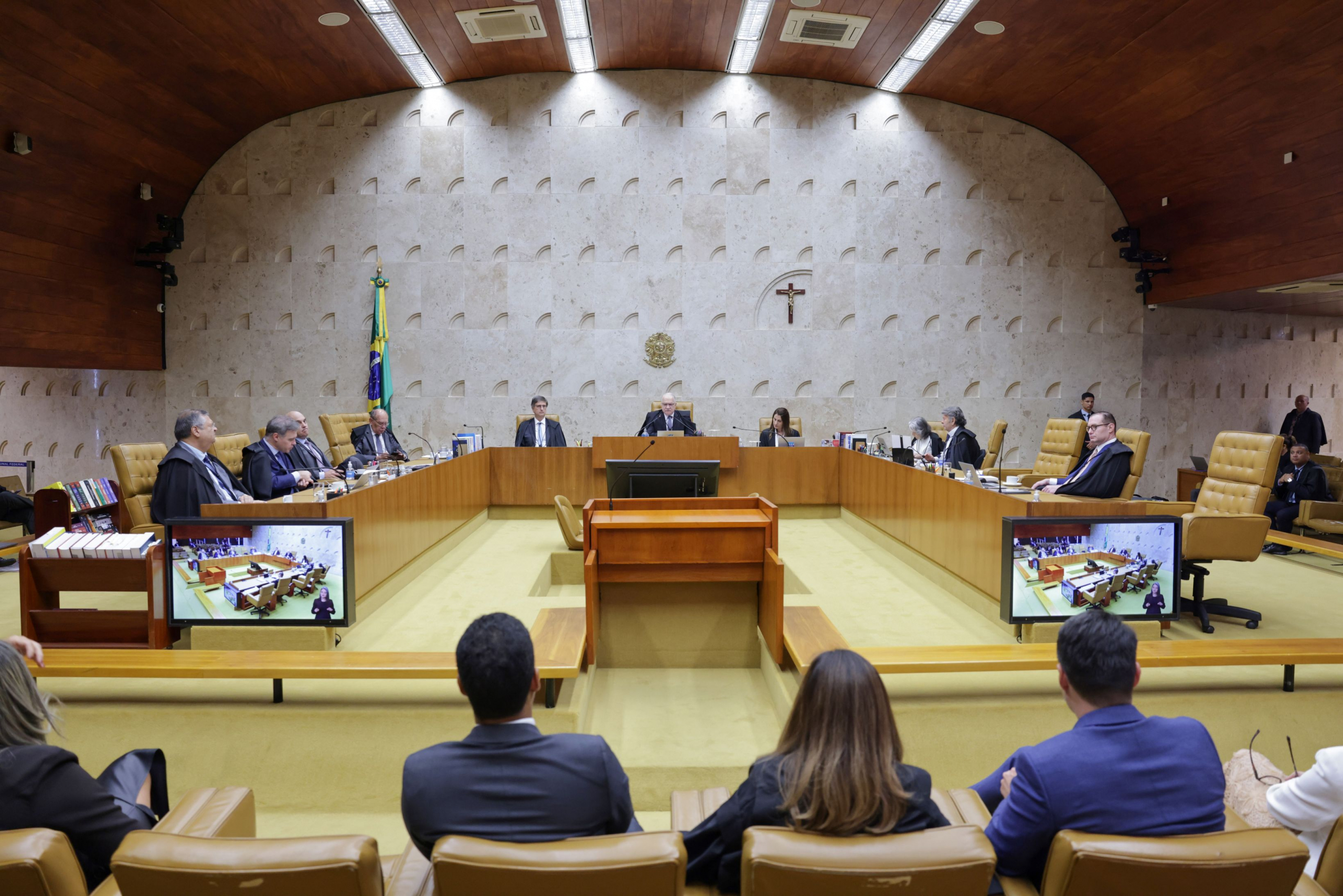 STF retoma julgamento sobre restrições a juízes nas redes sociais e debate o alcance da liberdade de expressão