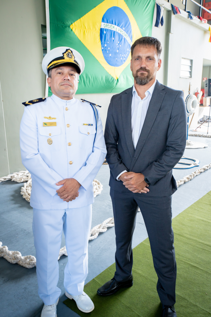 Sub Oficial Uchôa Paulino E Daniel Norttinghan