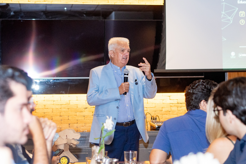 Tales De Sá Cavalcante (6)