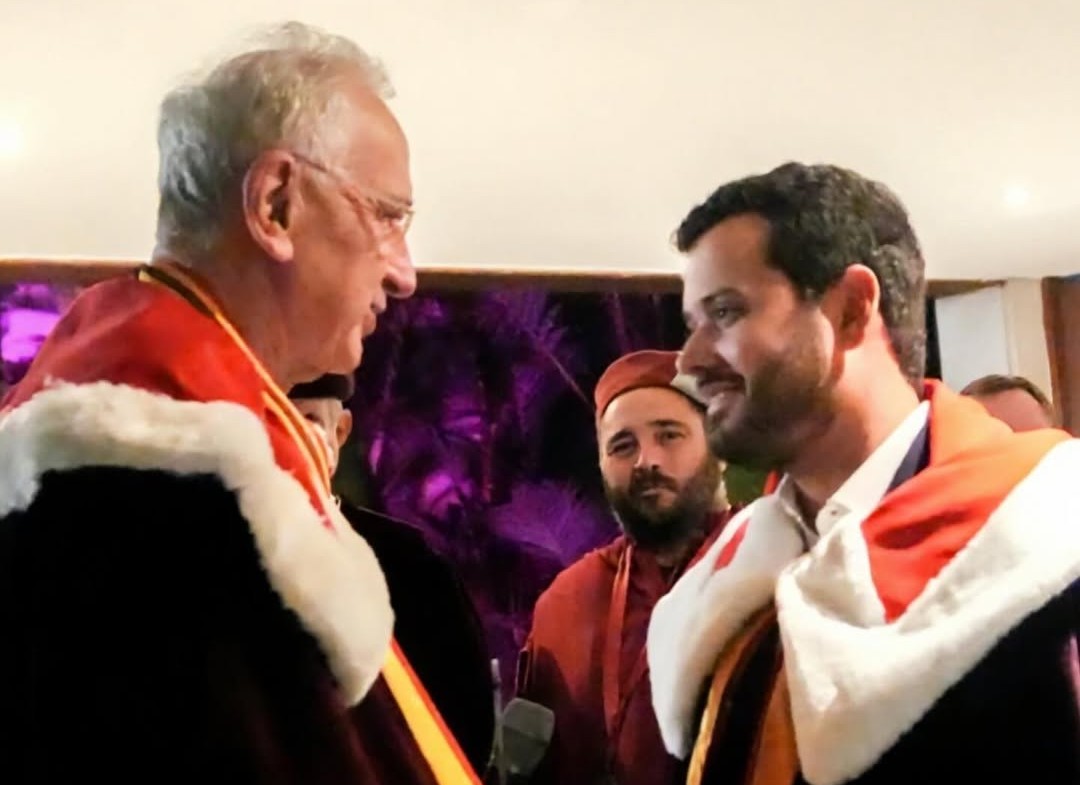 André Farias é nomeado Comendador de Bordeaux em cerimônia na residência oficial da França