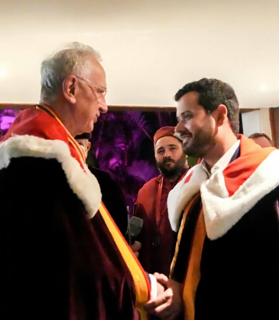 Tendo A Honra De Ser Nomeado Comendador De Bordeaux Pela Commanderie De Bordeaux Em Jantar Reali (3)