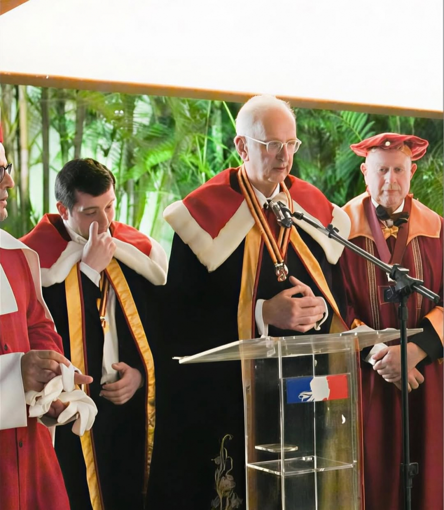 Tendo A Honra De Ser Nomeado Comendador De Bordeaux Pela Commanderie De Bordeaux Em Jantar Reali (6)