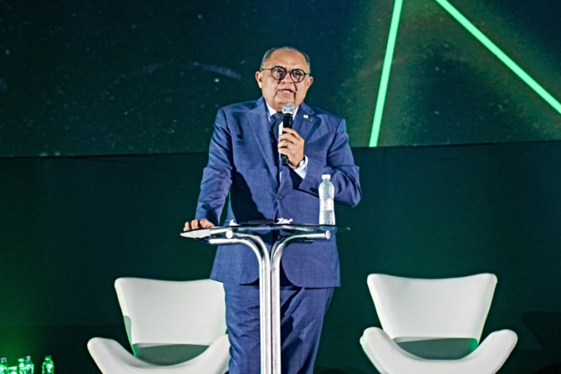 Ministro Teodoro Silva Santos apresenta palestra durante aula magna na Unifor