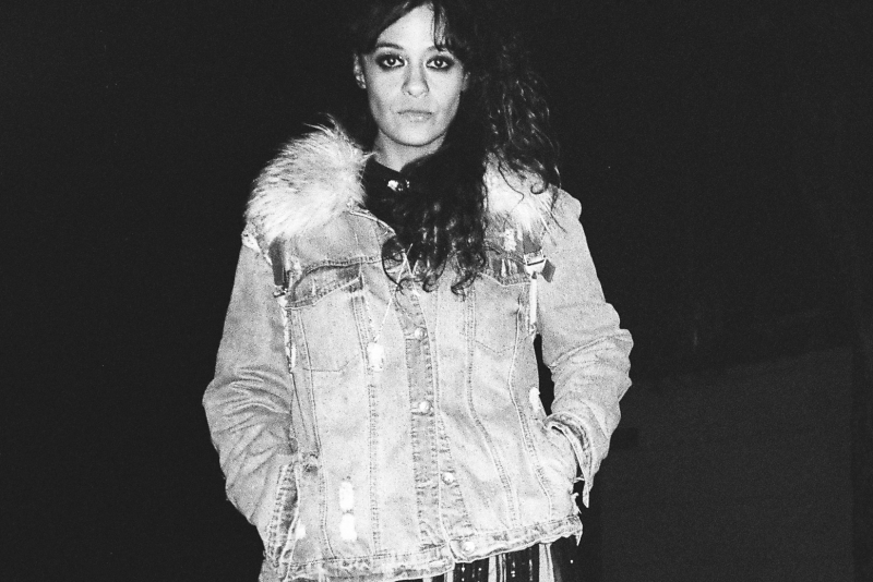 Em formato voz e violão, Tulipa Ruiz apresenta “Noire” na CAIXA Cultural Fortaleza