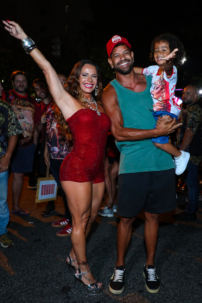 Viviane Araújo, Marido E Filho