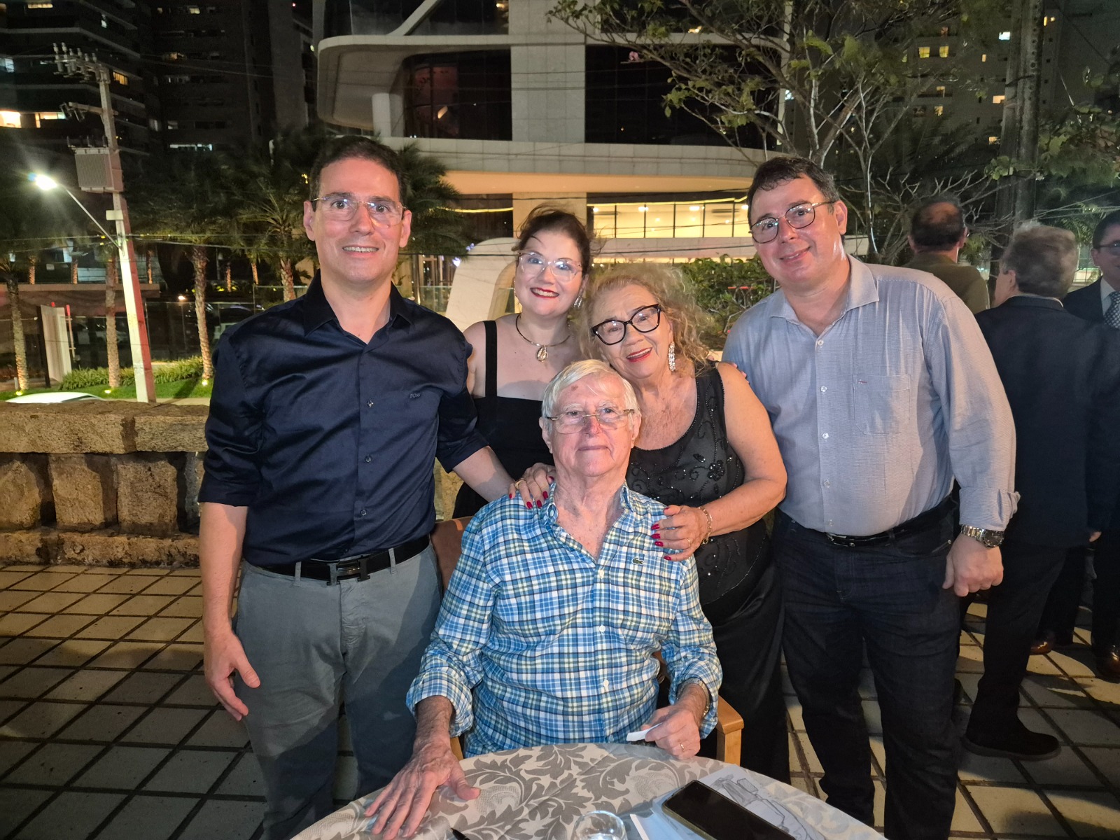 Anízio Araújo apresenta “Sonetos de uma Vida”, obra marcada por espiritualidade e reflexão