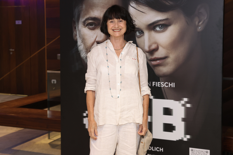 Texto da Broadway - Com Bianca Bin e Edson Fieschi, espetáculo “Job” estreia no Rio e reúne famosos