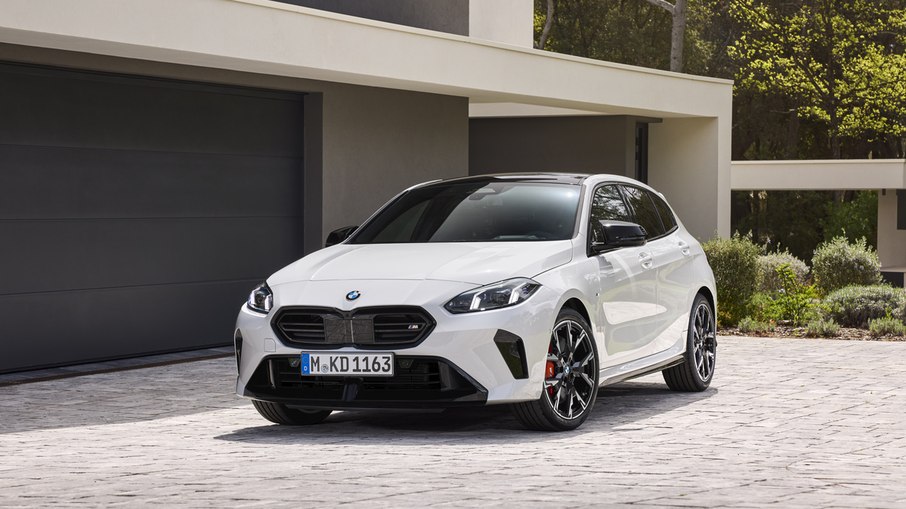 Revelado e com 317 cv, BMW M 135 é apresentado por…