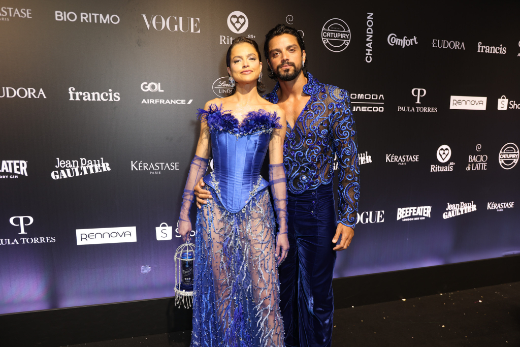 Agatha Moreira E Rodrigo Simas