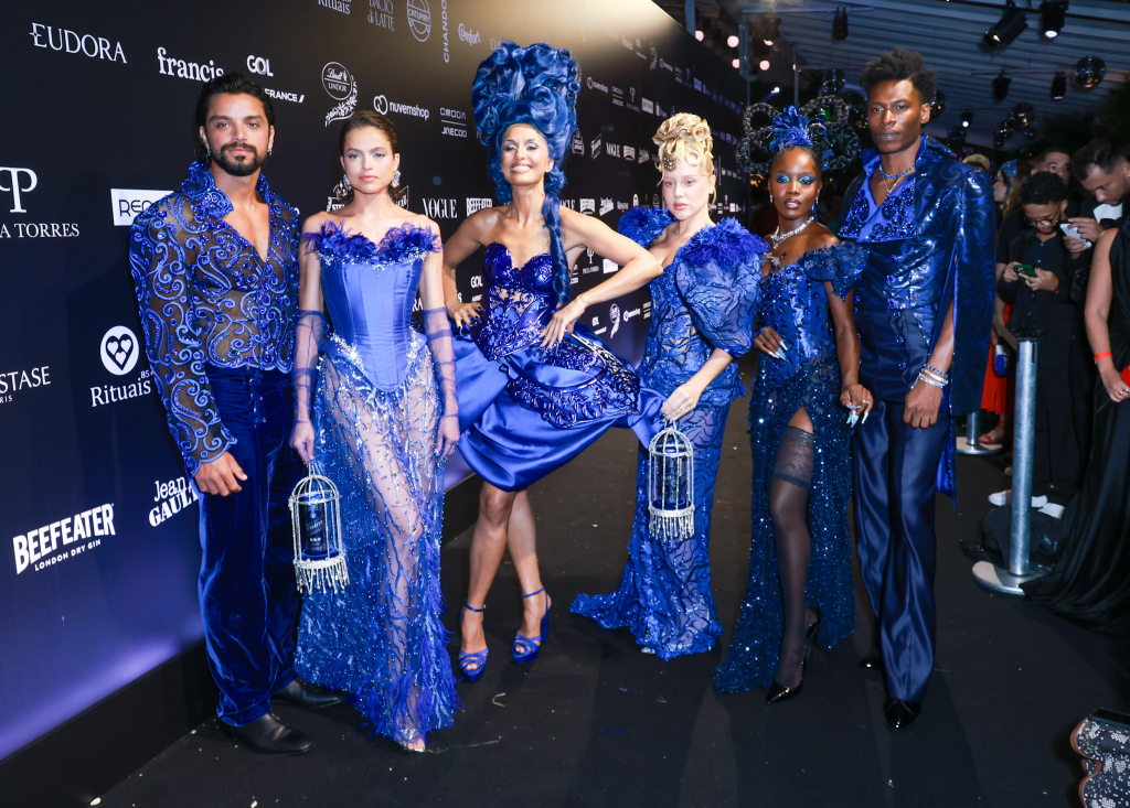 Agatha Moreira E Rodrigo Simas, Camila Pitanga