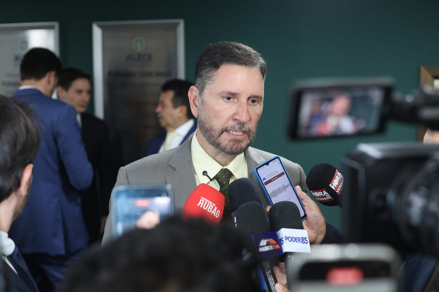 Alece adere ao Pacto Nacional contra o Feminicídio e reforça mobilização histórica em defesa das mulheres