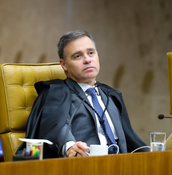 Relatorias de Master e INSS colocam ministro Mendonça no centro de investigações sensíveis