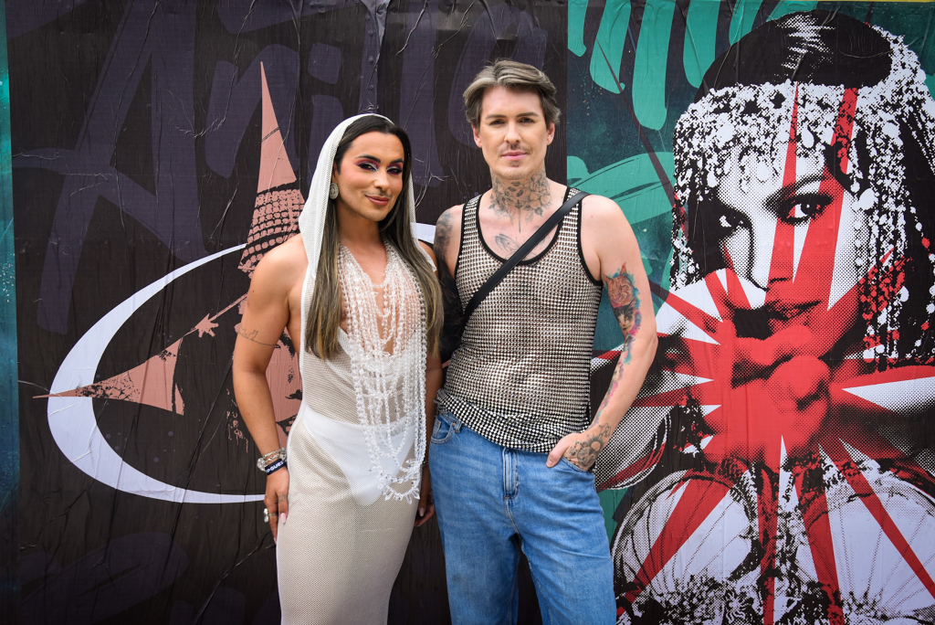 Andy Rodrigues E Marido 2447