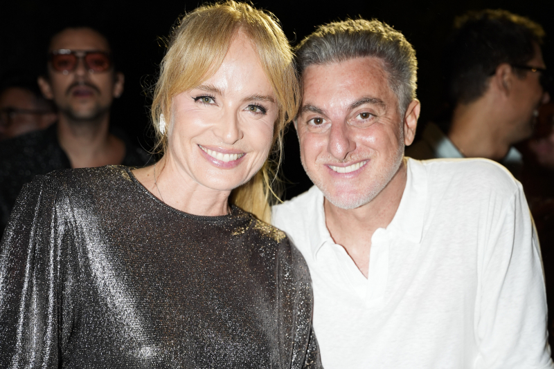 Vibe tropical - Sabrina Sato celebra aniversário com roda de samba, looks marcantes e famosos no Rio