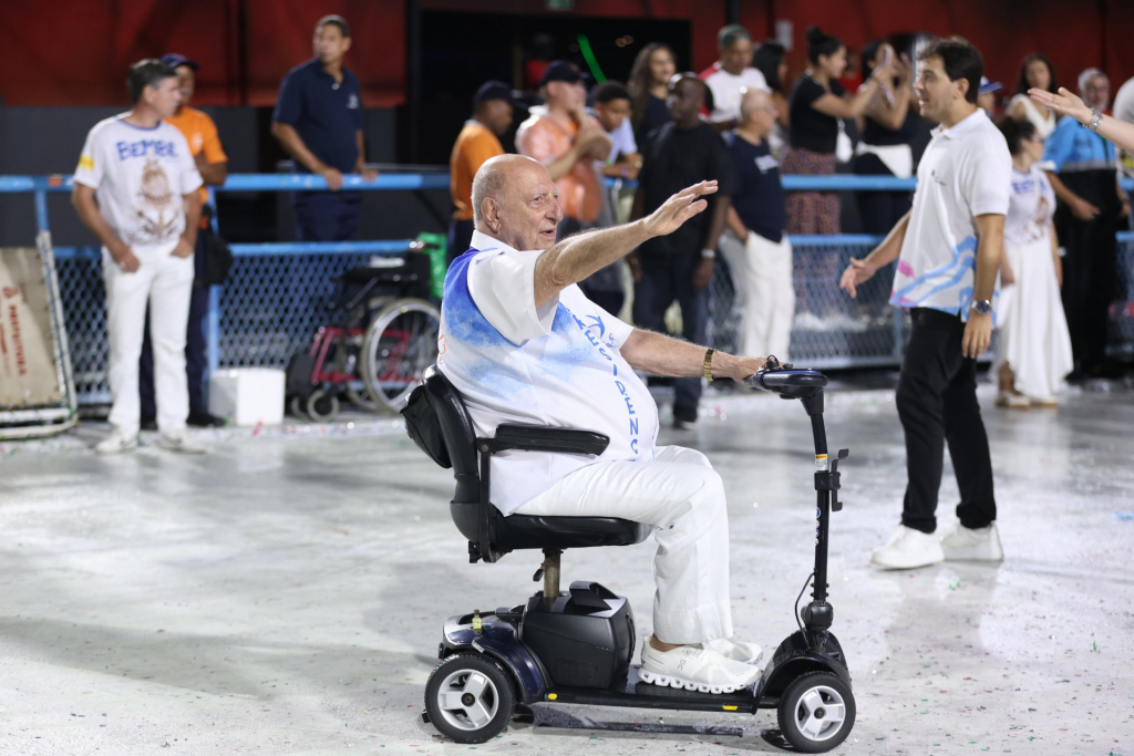 Anísio Abraão David (2)