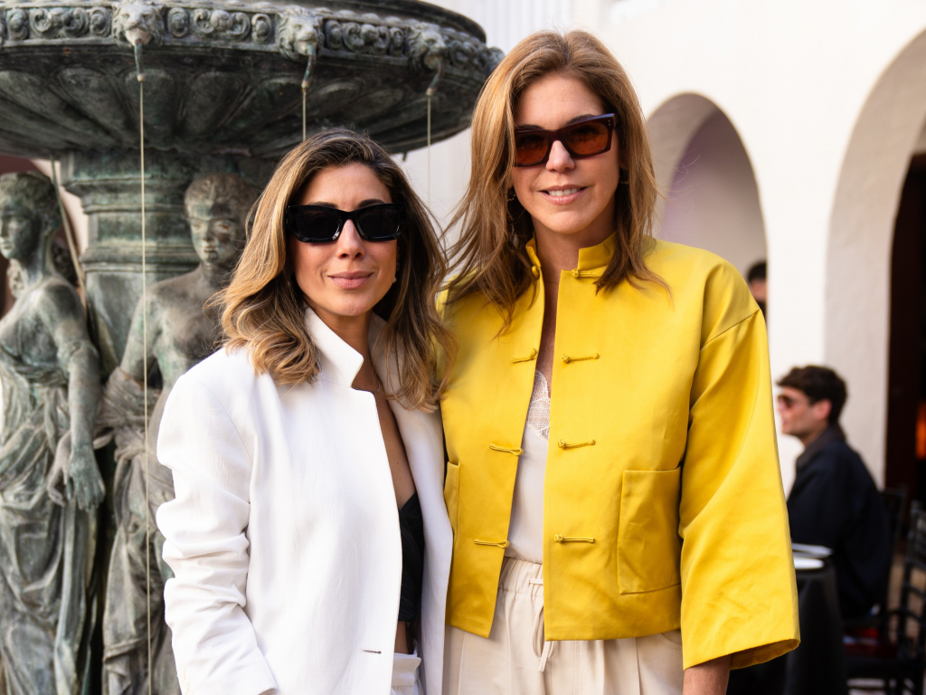 Antonieta Paz, Bea Pernia