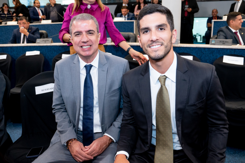 Atividade Parlamentar - Sessão solene dá início ao 1º semestre legislativo de 2026 na Câmara de Fortaleza