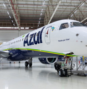 Após saída do Chapter 11, Azul foca em crescimento responsável e descarta fusão com Grupo Abra