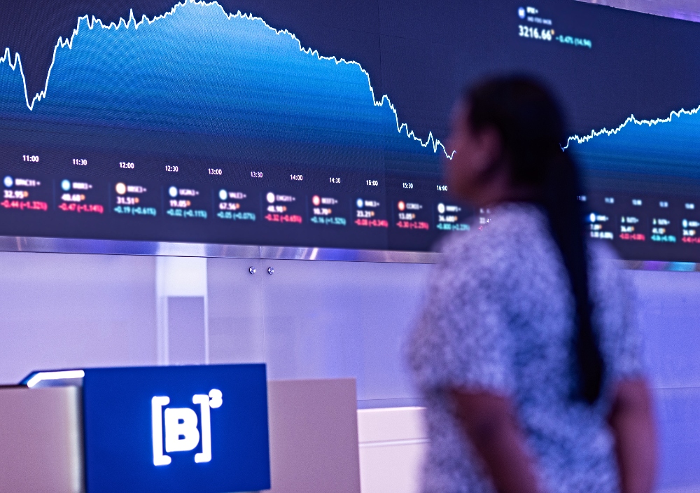 Selic a 15% leva o investidor a reavaliar riscos e priorizar a solidez da renda fixa