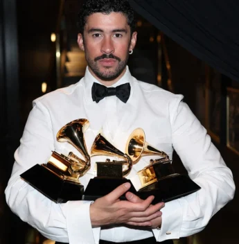 Bad Bunny confirma presença na Sapucaí antes de shows em São Paulo