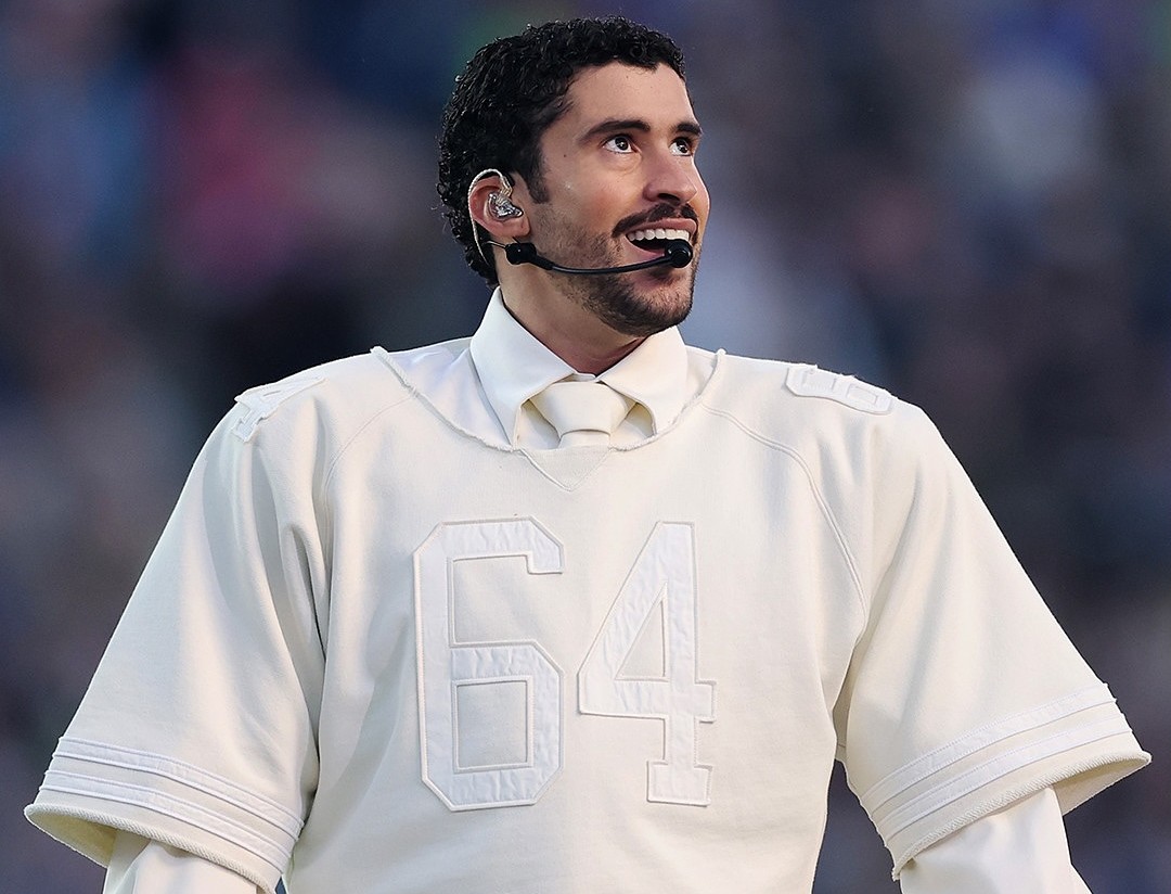 Show de Bad Bunny no Super Bowl provoca reação de Donald Trump e domina debates nas redes sociais