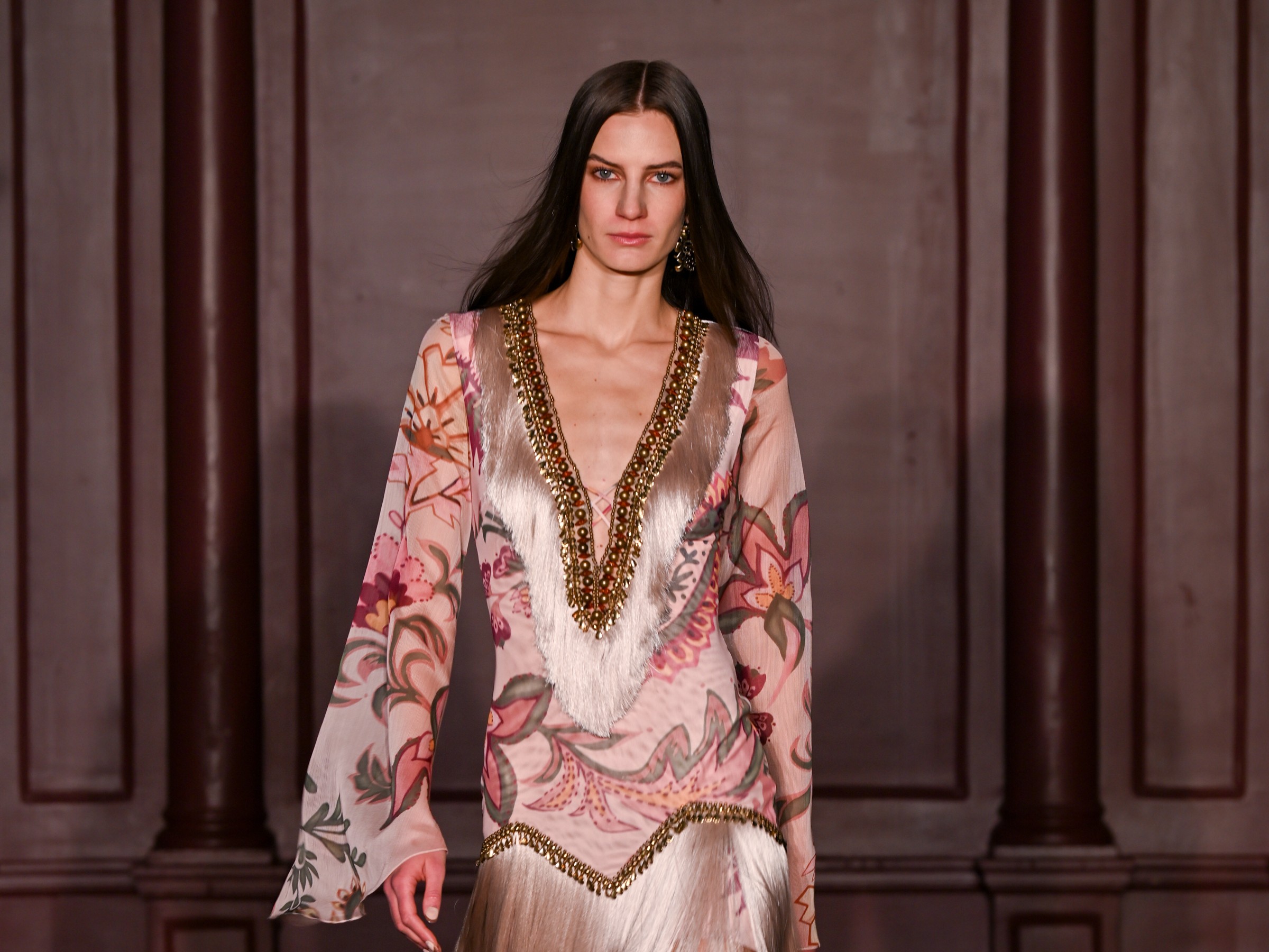 Brazilian Bohemian: PatBO apresenta coleção Fall 26 em evento exclusivo na NYFW