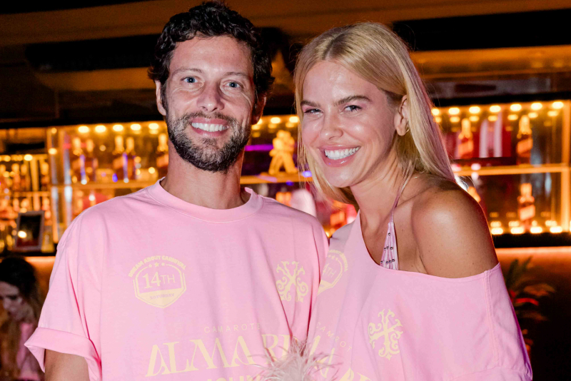 Carnaval carioca - Astro britânico Matt Smith curte a Sapucaí direto do Camarote Alma Rio