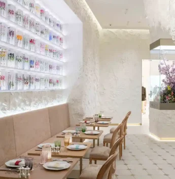Café Dior marca nova fase da maison no Japão com proposta gastronômica assinada