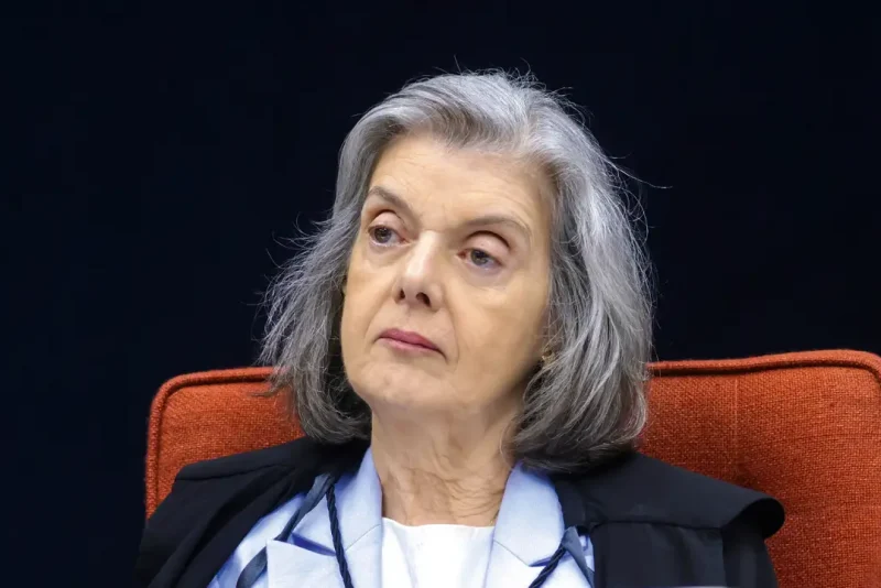 Cármen Lúcia anuncia recomendações éticas para magistratura e alerta contra descrença cívica no Judiciário