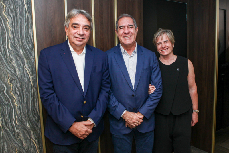 Presidência articulada - Seacec empossa Luiz Fernando Bittencourt para mandato 2026–2030