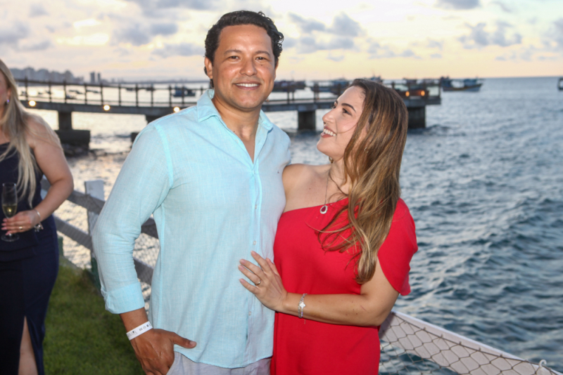 Lazer à beira-mar - Fim de semana com trilha sonora especial movimenta o Iate Clube de Fortaleza