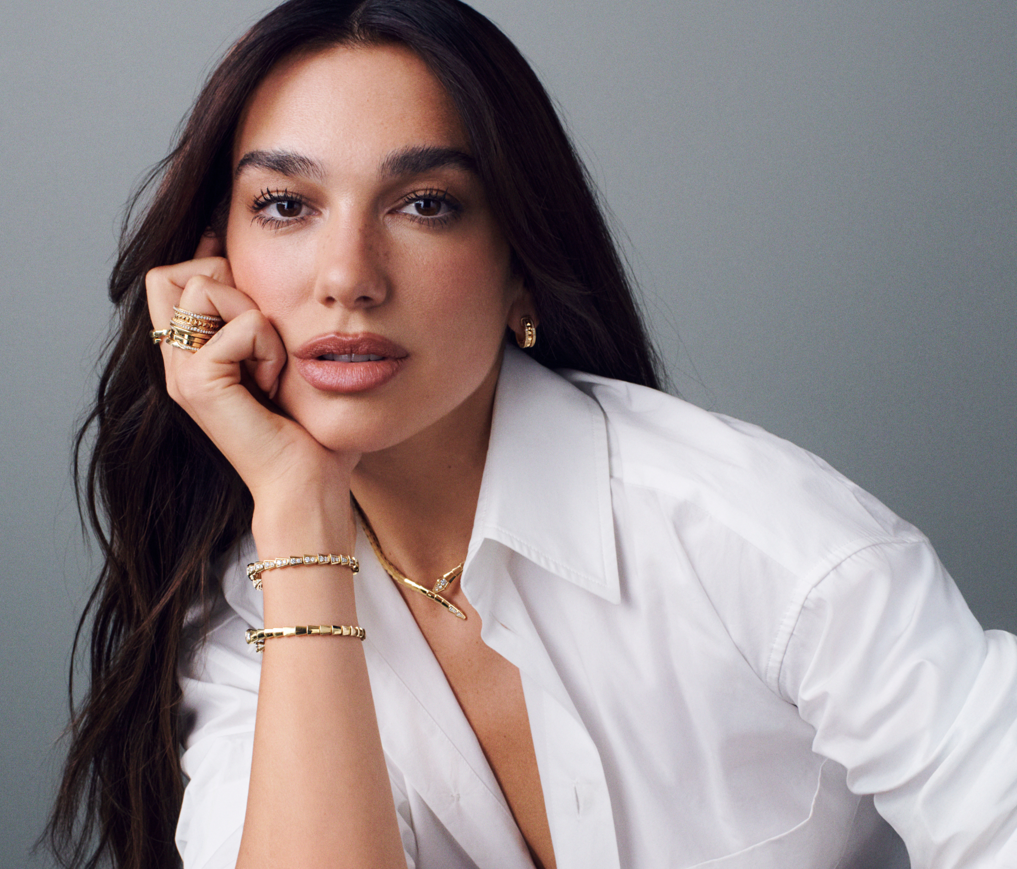 Bvlgari anuncia Dua Lipa como sua nova Embaixadora Global